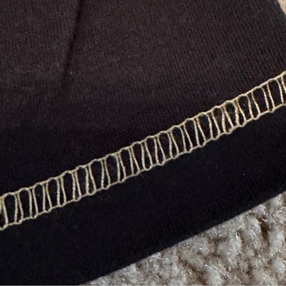 Touch By Alyssa Milano NHL Pittsburgh Penguins Black Tee w/ Gold Back Zipper EUC - Picture 8 of 10